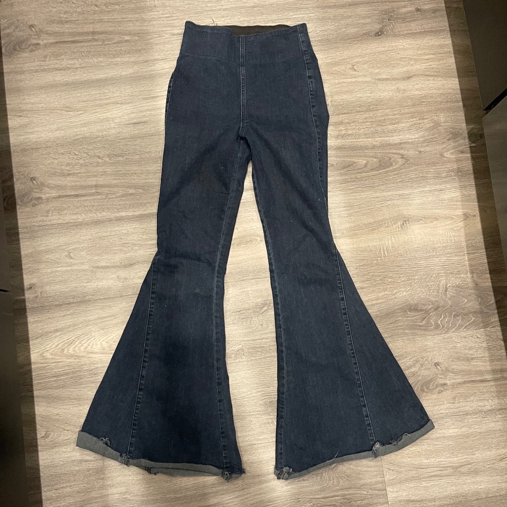 Petite - Show Me Your MuMu Dark Denim Flair Pants